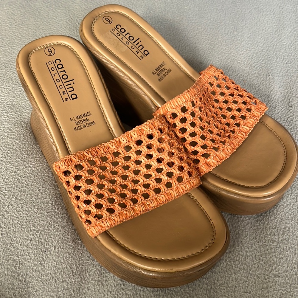 Woven platform sandals